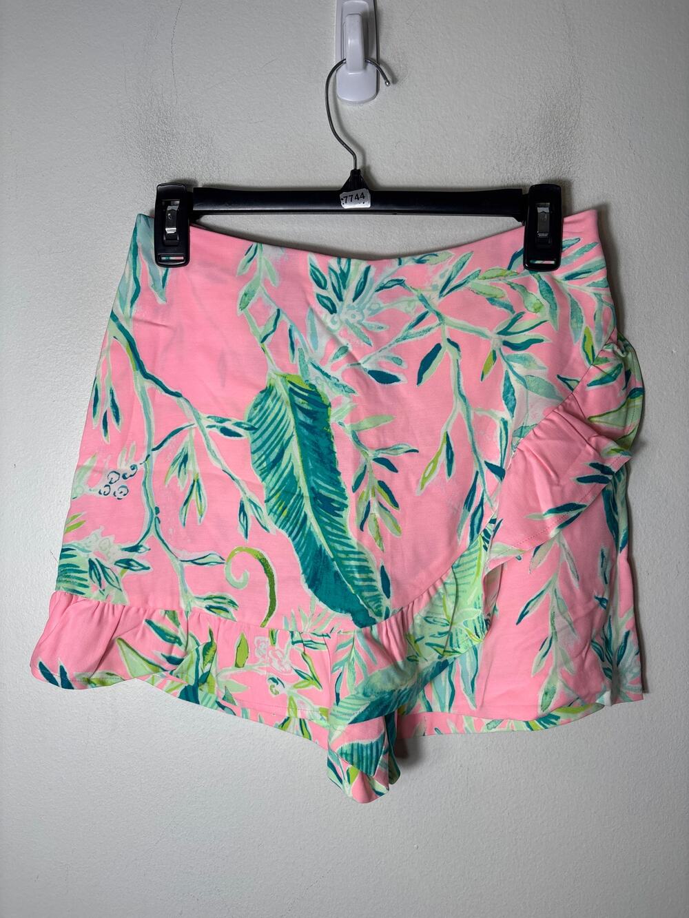 Lilly Pullitzer Pink and Green Leaf Skort Sz 2